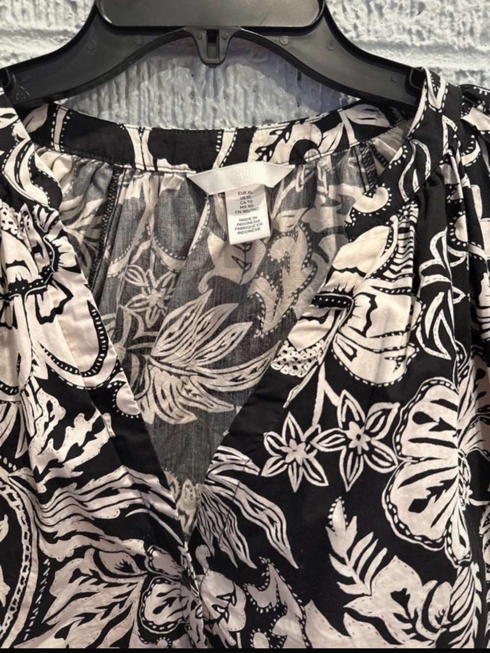 H&M top - Picture 2 of 3